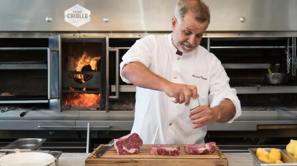 Christian Petersen reaparece en su casa con una foto y cuenta cómo sigue su recuperación