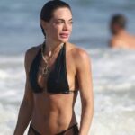Emilia Attias se mostró en Uruguay en una postal íntima junto a su hija y su nuevo amor