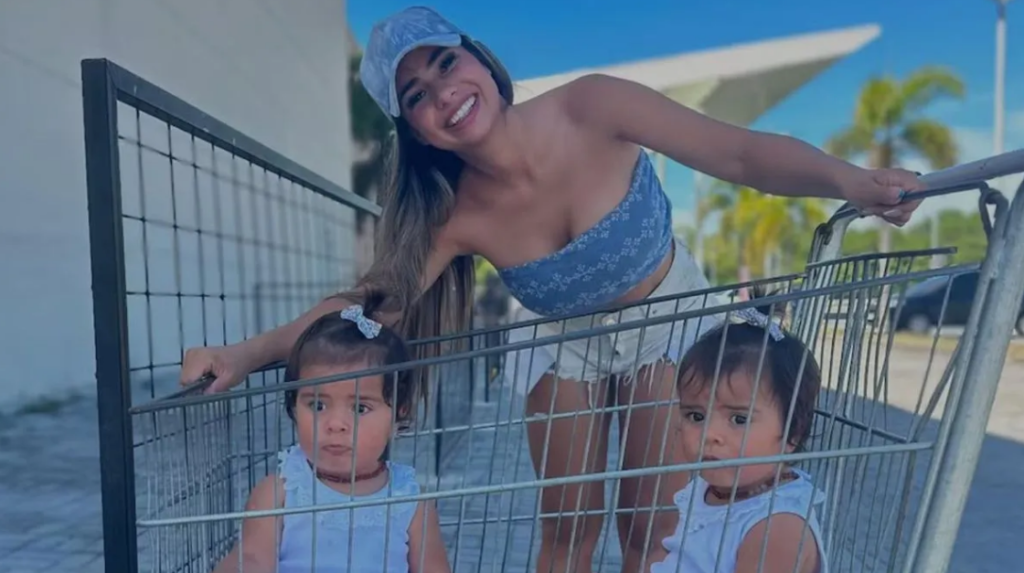 Daniela Celis habló del peso que siente al alejarse de sus gemelas