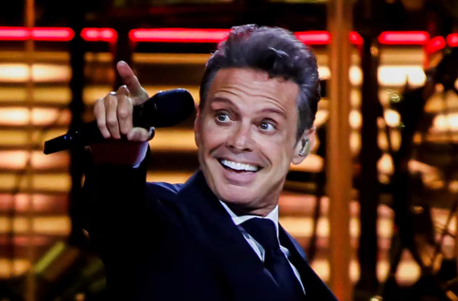 La panelista de LAM que contó su intimidad con Luis Miguel: “En la boca”