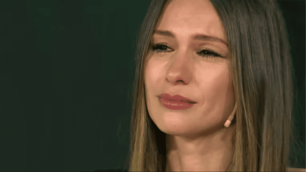 Pampita abandonó su casa de Barrio Parque tras el robo de su caja fuerte y celulares