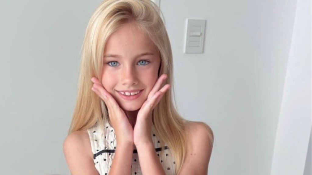 Matilda Salazar deslumbra en Mar del Plata con su vestido estilo Bridgerton