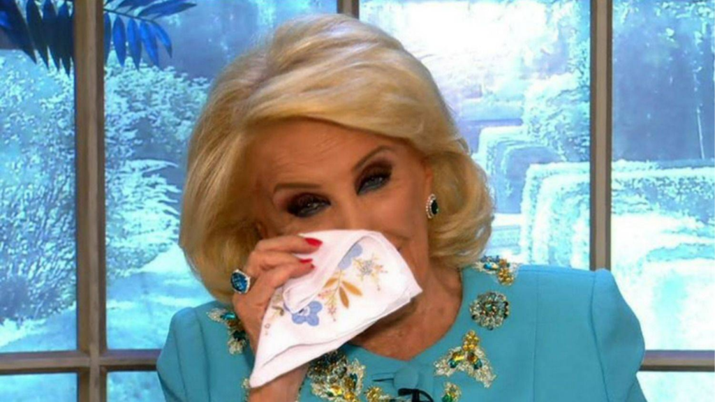 Mirtha Legrand se mostró muy afectada durante la grabación tras una ausencia que la descolocó