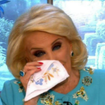 Mirtha Legrand se mostró muy afectada durante la grabación tras una ausencia que la descolocó Mirtha Legrand se mostró muy afectada durante la grabación tras una ausencia que la descolocó