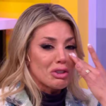 Virginia Gallardo involucrada hasta las lágrimas al asumir su nuevo cargo como Diputada