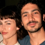 El Chino Darín posó con Dante y mostró su rostro por primera vez