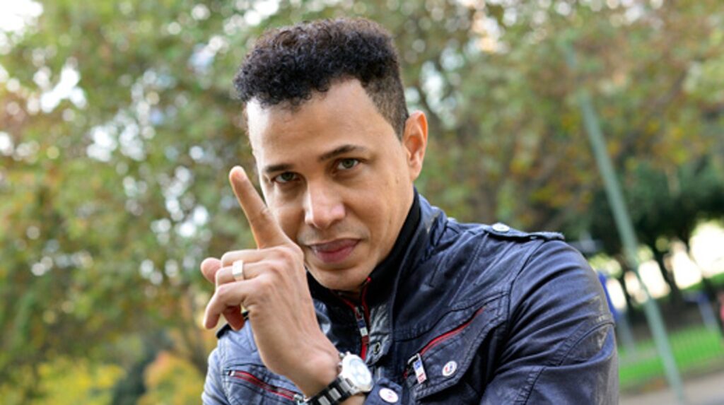 Jean Carlos se descompensó en pleno show y fue llevado al hospital