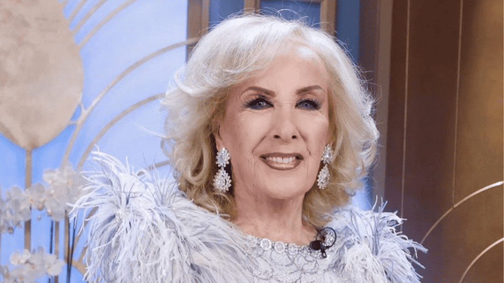 Mirtha Legrand confirmó que al nacer en Santa Fe le dijeron “esta no vive” Mirtha Legrand confirmó que al nacer en Santa Fe le dijeron “esta no vive”