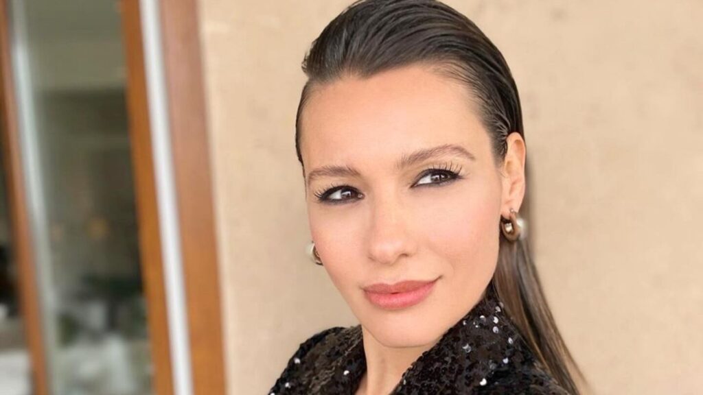Pampita se cansó de las críticas por su contrato y les dejó un mensaje directo a Laurita Fernández y Cande Ruggeri