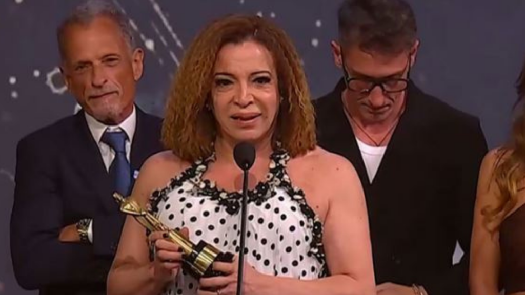 Lizy Tagliani aprovechó los Martín Fierro para sacarse de encima el dolor por la denuncia que afectó a su familia