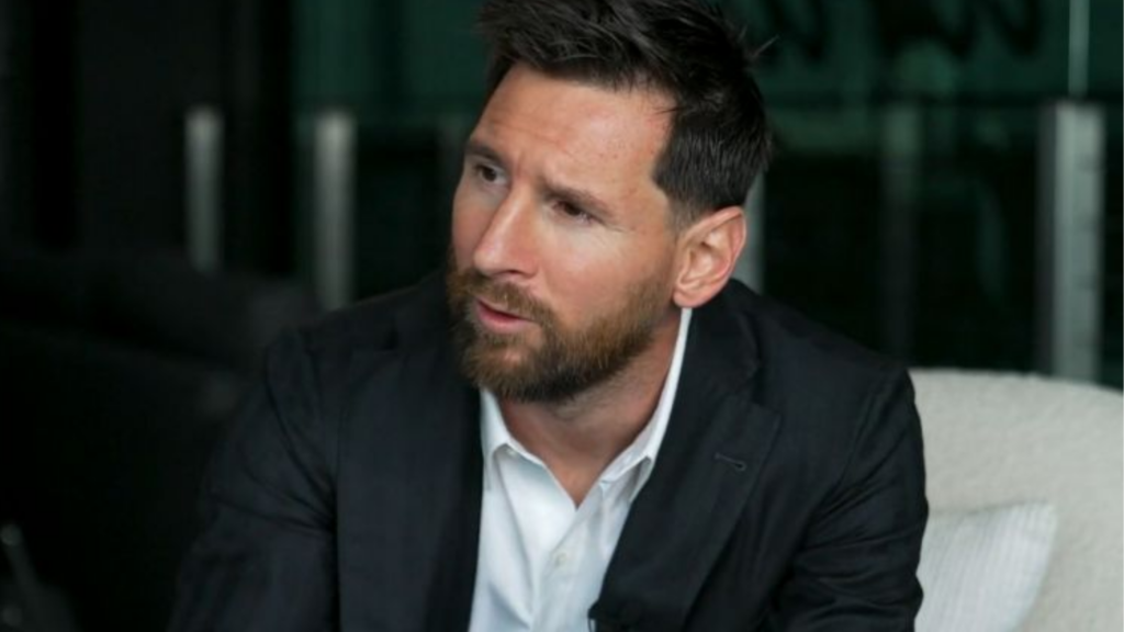 ¿Qué pasará con el 10? Messi analiza su futuro en su ciudad natal, luego de la muerte de su padre