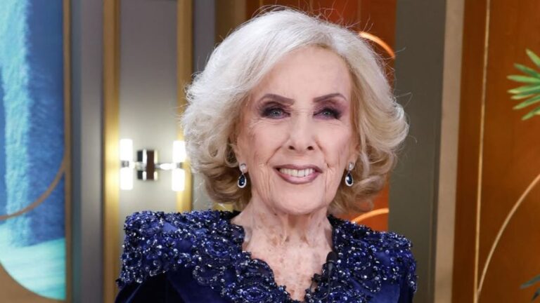 Mirtha Legrand volvió a ser internada a solo cinco días del alta y hay preocupación por su estado de salud Mirtha Legrand volvió a ser internada a solo cinco días del alta y hay preocupación por su estado de salud