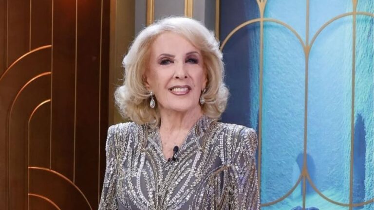Mirtha Legrand habría pasado a una habitación común y se conoció cómo sigue Mirtha Legrand habría pasado a una habitación común y se conoció cómo sigue