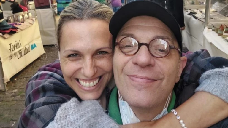 Campi y Denise Dumas: se conocieron con una máscara de Roberto Giordano y construyeron una familia ensamblada