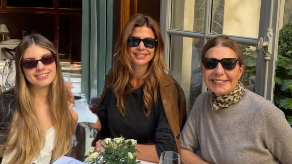 Juliana Awada compartió su recorrido por París junto a Antonia y Zoraida y eligió un clásico de Saint-Germain